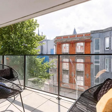 דירה Huswell - Modern With Sunny Terrace In *